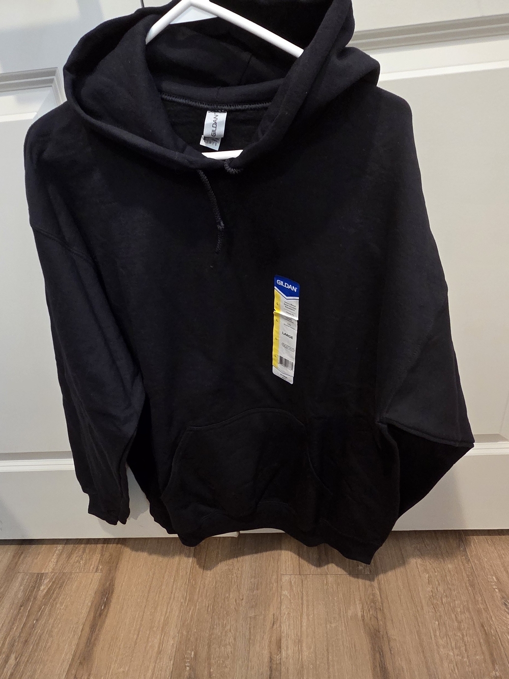 Gildan Men’s Black Pullover Hoodie with Front Pocket